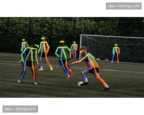 英超测试AI边线摄像系统，可实时生成球员站位热图与传球线路图