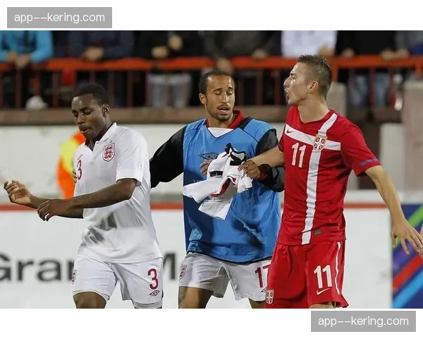 通讯：欧足联教练培训班增设“破解密集防守”的专项研讨模块。